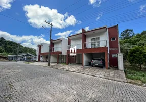 Foto 1 de Sobrado com 3 Quartos à venda, 102m² em , Flores da Cunha