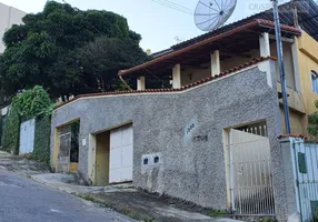 Foto 1 de Casa com 3 Quartos à venda, 550m² em Bandeirantes, Juiz de Fora