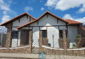Foto 1 de Casa com 4 Quartos à venda, 138m² em Espirito Santo, Divinópolis