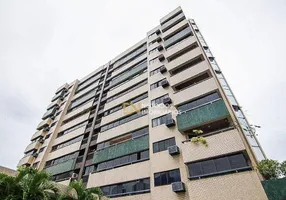 Foto 1 de Apartamento com 3 Quartos à venda, 220m² em Candelária, Natal