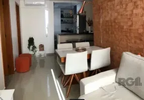 Foto 1 de Apartamento com 1 Quarto à venda, 41m² em Passo da Areia, Porto Alegre