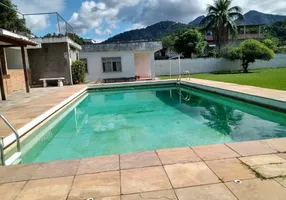 Foto 1 de Casa com 4 Quartos à venda, 29000m² em Vila Bernadete, Duque de Caxias