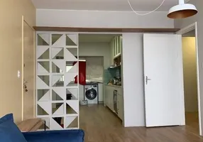 Foto 1 de Apartamento com 4 Quartos à venda, 100m² em Carvoeira, Florianópolis