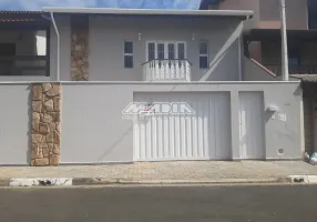 Foto 1 de Casa de Condomínio com 3 Quartos para alugar, 215m² em Lenheiro, Valinhos