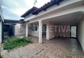 Foto 1 de Casa com 3 Quartos para alugar, 181m² em Brasil, Uberlândia