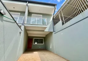 Foto 1 de Casa com 3 Quartos à venda, 134m² em Vila Romano, São Paulo