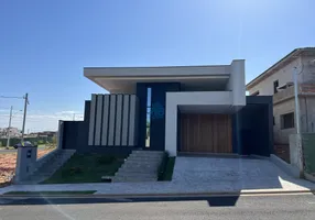 Foto 1 de Casa com 3 Quartos à venda, 223m² em Parque Residencial Damha IV, Presidente Prudente