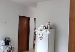 Foto 1 de Casa de Condomínio com 2 Quartos à venda, 81m² em Osvaldo Rezende, Uberlândia