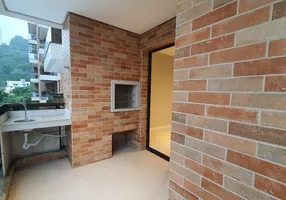 Foto 1 de Apartamento com 4 Quartos à venda, 108m² em Itacorubi, Florianópolis