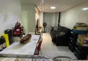 Foto 1 de Apartamento com 3 Quartos à venda, 64m² em Laranjeiras, Serra