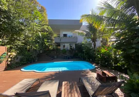 Foto 1 de Casa de Condomínio com 4 Quartos à venda, 450m² em Cacupé, Florianópolis