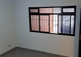 Foto 1 de Sobrado com 4 Quartos para alugar, 200m² em Dos Casa, São Bernardo do Campo