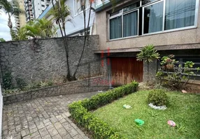 Foto 1 de Casa com 4 Quartos para alugar, 415m² em Jardim Anália Franco, São Paulo