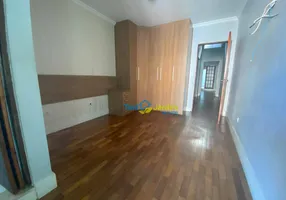 Foto 1 de Sobrado com 2 Quartos para venda ou aluguel, 120m² em Vila Curuçá, Santo André