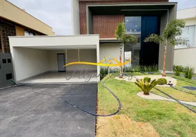 Foto 1 de Casa de Condomínio com 4 Quartos à venda, 225m² em Condominio do Lago 2ª Etapa, Goiânia