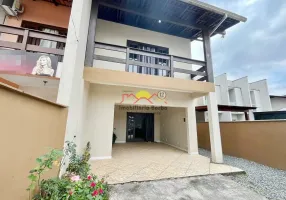 Foto 1 de Casa com 3 Quartos à venda, 160m² em Vila Nova, Joinville