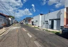 Foto 1 de Casa com 2 Quartos para alugar, 60m² em Marques, Teresina