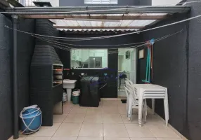 Foto 1 de Sobrado com 2 Quartos à venda, 85m² em Educandário, São Paulo