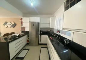 Foto 1 de Casa de Condomínio com 3 Quartos à venda, 98m² em Maitinga, Bertioga