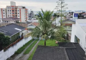 Foto 1 de Casa com 3 Quartos à venda, 220m² em Jardim Atlântico, Florianópolis