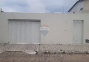 Foto 1 de Casa com 4 Quartos à venda, 230m² em Pitimbu, Natal