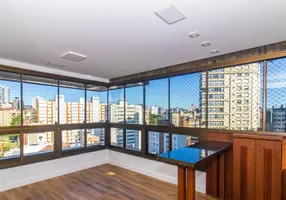 Foto 1 de Apartamento com 4 Quartos para venda ou aluguel, 183m² em Auxiliadora, Porto Alegre
