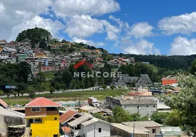 Foto 1 de Lote/Terreno à venda, 440m² em Vila Nova Suica, Campos do Jordão