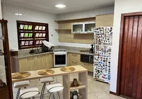 Foto 1 de Sobrado com 4 Quartos à venda, 169m² em Vila Júlia, Poá