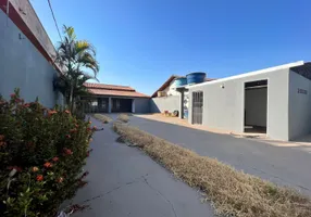 Foto 1 de Casa com 2 Quartos à venda, 200m² em Canelas, Várzea Grande