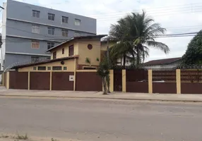 Foto 1 de Casa com 6 Quartos para alugar, 300m² em Praia Grande, Fundão