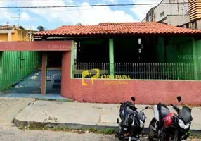 Foto 1 de Casa com 3 Quartos à venda, 280m² em Cidade dos Funcionários, Fortaleza