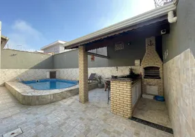 Foto 1 de Casa com 4 Quartos à venda, 160m² em Balneario Florida, Praia Grande