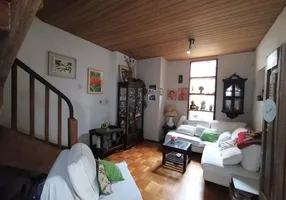 Foto 1 de Casa com 3 Quartos para alugar, 137m² em Rio Branco, Porto Alegre