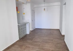 Foto 1 de Apartamento com 2 Quartos à venda, 68m² em Jardim Tupanci, Barueri