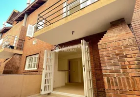 Foto 1 de Casa de Condomínio com 2 Quartos à venda, 128m² em Chácara das Pedras, Porto Alegre