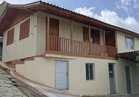 Foto 1 de Casa com 4 Quartos à venda, 190m² em Costeira do Pirajubaé, Florianópolis