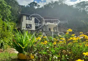 Foto 1 de Casa de Condomínio com 3 Quartos à venda, 230m² em Itaipava, Petrópolis