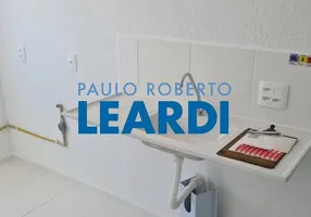 Foto 1 de Apartamento com 2 Quartos à venda, 41m² em Jardim do Lago, São Paulo