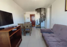 Foto 1 de Cobertura com 3 Quartos para venda ou aluguel, 104m² em Passagem, Cabo Frio
