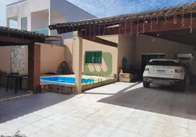 Foto 1 de Casa com 3 Quartos à venda, 185m² em Jardim Canaã, Uberlândia