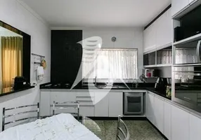 Foto 1 de Sobrado com 3 Quartos para venda ou aluguel, 270m² em Cidade Mae Do Ceu, São Paulo