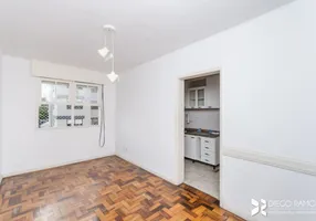 Foto 1 de Apartamento com 2 Quartos à venda, 57m² em Petrópolis, Porto Alegre