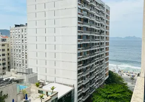 Foto 1 de Apartamento com 3 Quartos à venda, 205m² em Copacabana, Rio de Janeiro