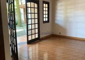 Foto 1 de Casa com 2 Quartos à venda, 227m² em Vila Irmãos Arnoni, São Paulo