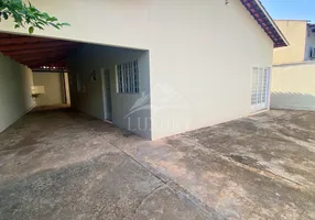 Foto 1 de Casa com 3 Quartos à venda, 229m² em Residencial Jardim Canedo, Senador Canedo