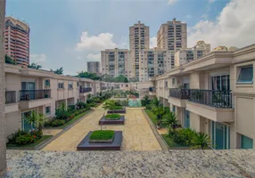 Foto 1 de Casa de Condomínio com 4 Quartos para alugar, 300m² em Brooklin, São Paulo