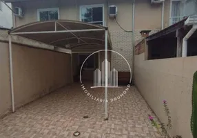 Foto 1 de Sobrado com 2 Quartos à venda, 66m² em Forquilhas, São José