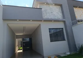 Foto 1 de Casa com 3 Quartos à venda, 117m² em Residencial Center Ville, Goiânia