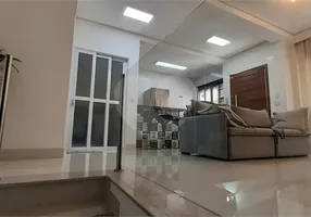Foto 1 de Casa de Condomínio com 3 Quartos à venda, 204m² em Vila Nova Mazzei, São Paulo