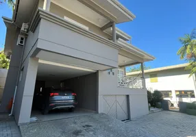 Foto 1 de Casa com 3 Quartos à venda, 267m² em Loteamento Seis, Criciúma